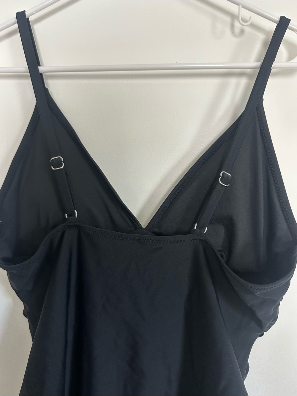 CUPSHE Women's One Piece Swimsuit Tummy Control V Neck Bathing Suits - Black - Picture 6 of 8